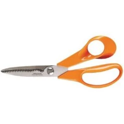Ciseaux Lames Striés - Classic Multi-usage - Droitier 18 Cm - Fiskars 5 Ciseaux Lames Striés - Classic Multi-usage - Droitier 18 Cm - Fiskars -Promos Papeterie Boutique AIG7283920